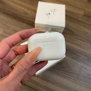 AirPod Pro 2 Gen CHARGING CASE & BOX .